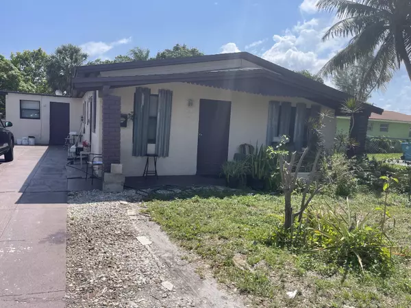 412 NE 2nd ST, Boynton Beach, FL 33435