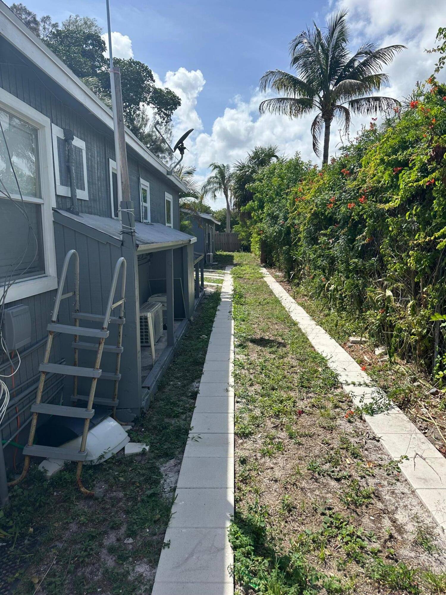 Palm Springs, FL 33461,3593 Elizabeth ST