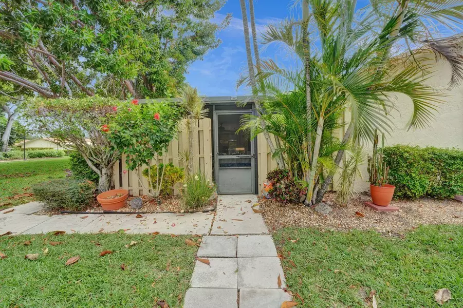 851 NW 30th AVE B, Delray Beach, FL 33445