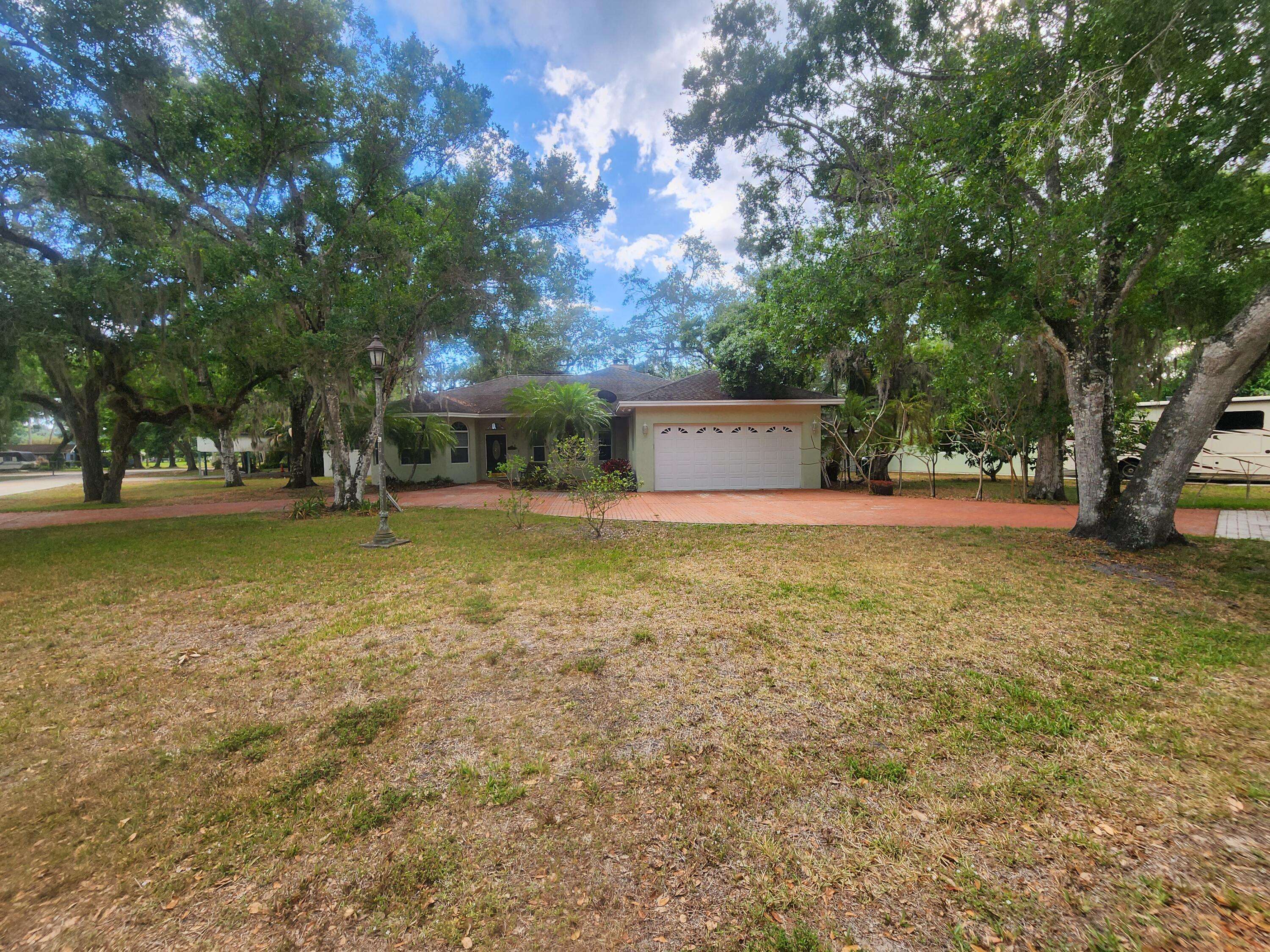 2062 SW 18th LN,  Okeechobee,  FL 34974
