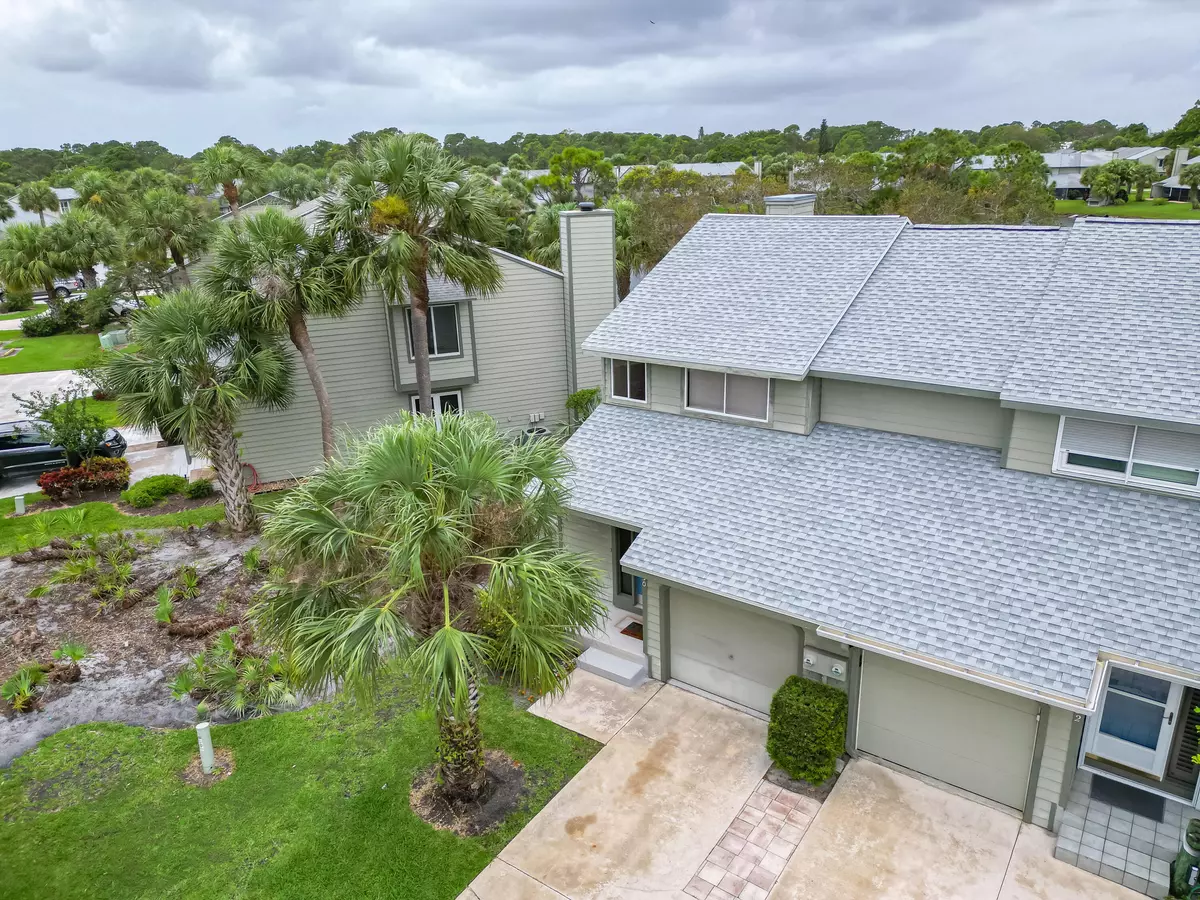 Jensen Beach, FL 34957,3330 NE Holly Creek DR