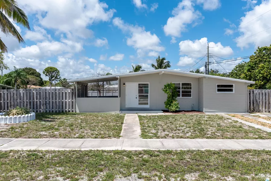 4701 NE 2nd TER, Deerfield Beach, FL 33064