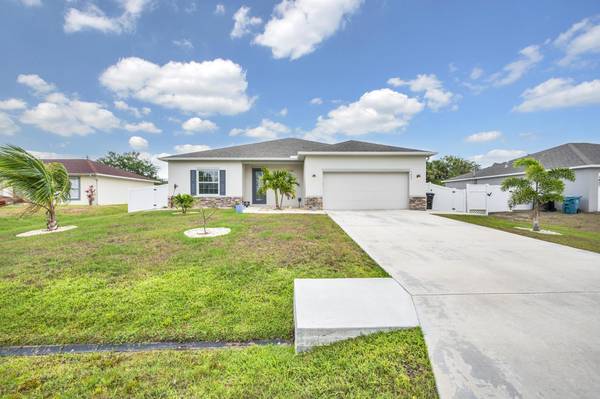 Port Saint Lucie, FL 34953,1433 SW Leisure LN