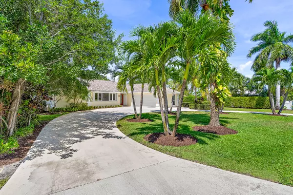 Tequesta, FL 33469,99 Yacht Club PL