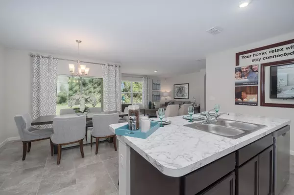 Port Saint Lucie, FL 34983,418 NW Airoso BLVD