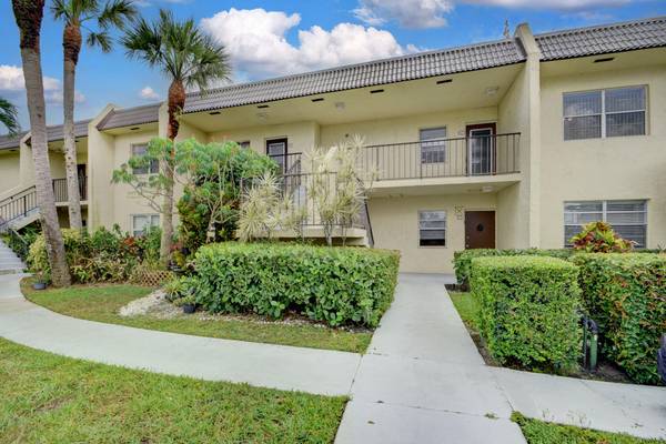 150 Lake Meryl DR 244, West Palm Beach, FL 33411