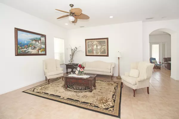 Boynton Beach, FL 33436,1048 S Grove Park CIR