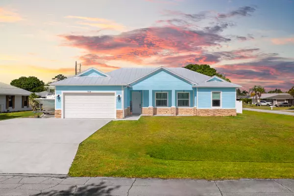 704 SW Avens ST, Port Saint Lucie, FL 34983