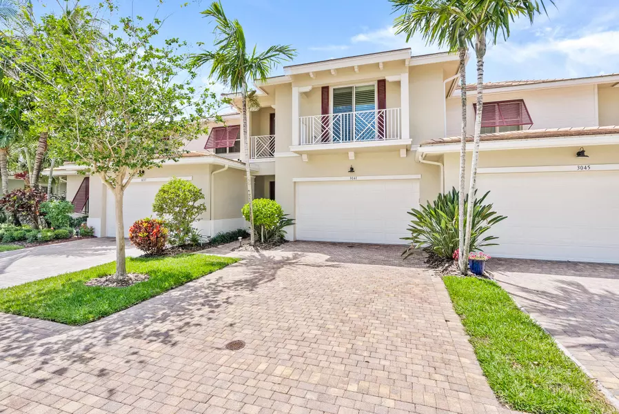 3041 Princeton LN, Palm Beach Gardens, FL 33418