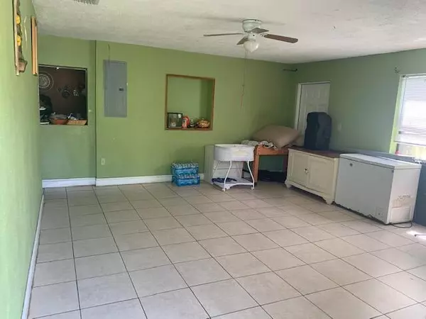 North Palm Beach, FL 33403,2643 Lorraine CT