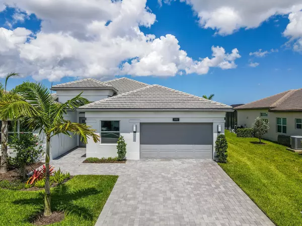 Boynton Beach, FL 33473,9770 Golden Crescent DR