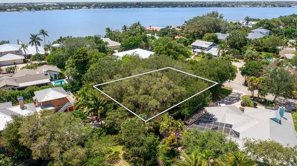 Sewalls Point, FL 34996,27 Rio Vista DR