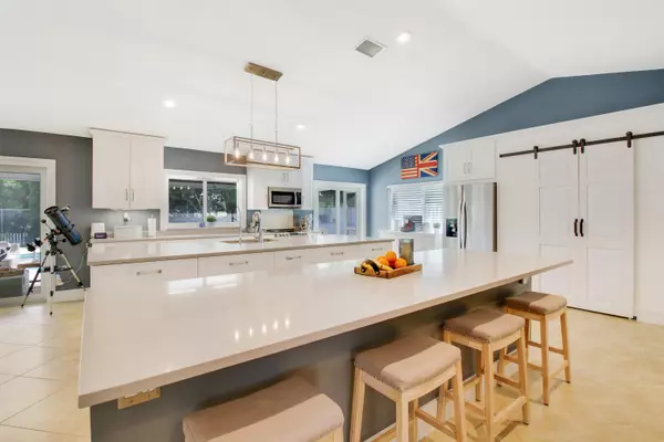 Boca Raton, FL 33487,4252 Sugar Pine DR