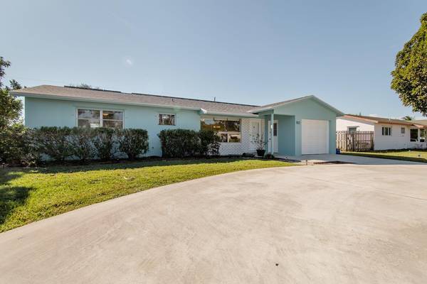 182 SE 27th AVE,  Boynton Beach,  FL 33435