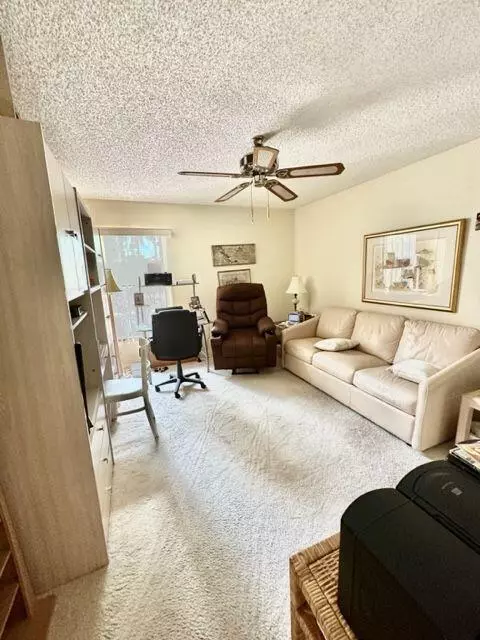 Boca Raton, FL 33496,9244 Flynn CIR 2