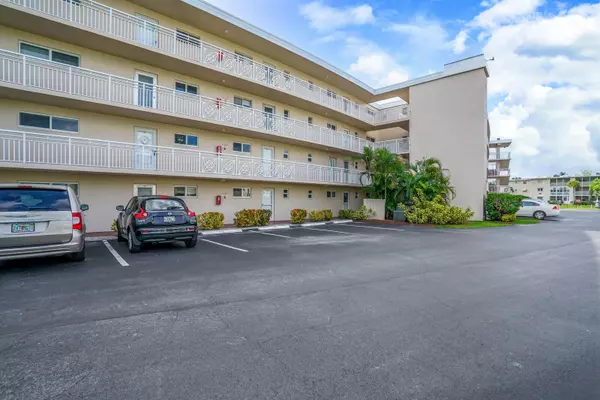 Lake Worth, FL 33461,2728 N Garden DR 209