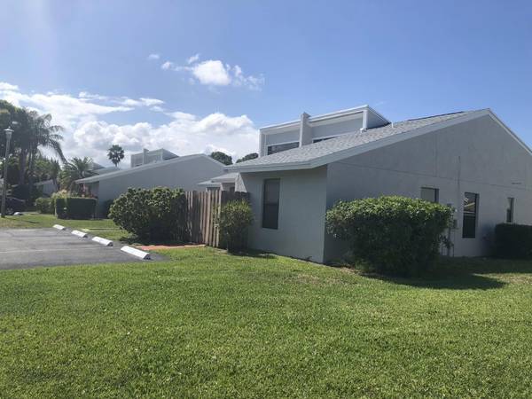 West Palm Beach, FL 33415,1925 Monks CT