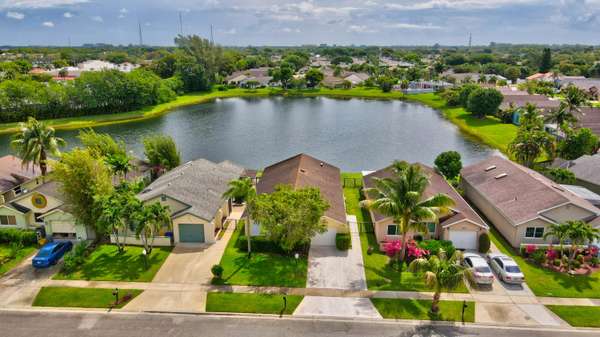 Boca Raton, FL 33428,9135 Pine Springs DR