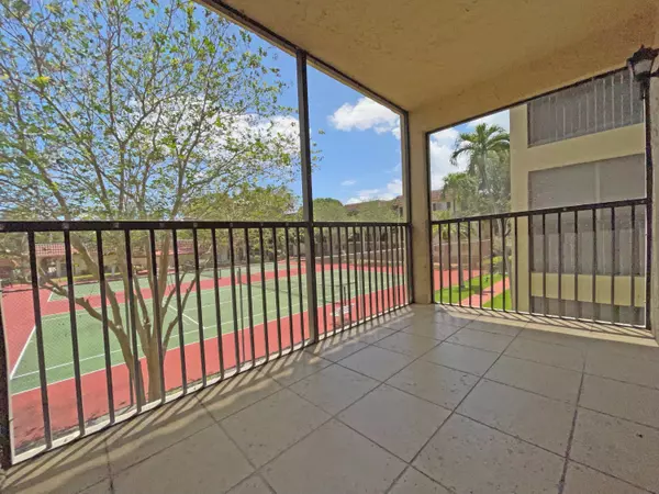 Pompano Beach, FL 33060,253 S Cypress RD 233
