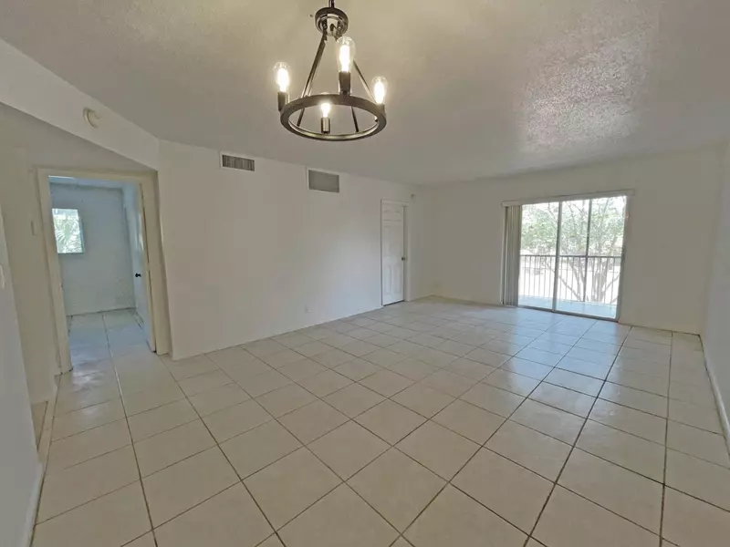 253 S Cypress RD 233, Pompano Beach, FL 33060