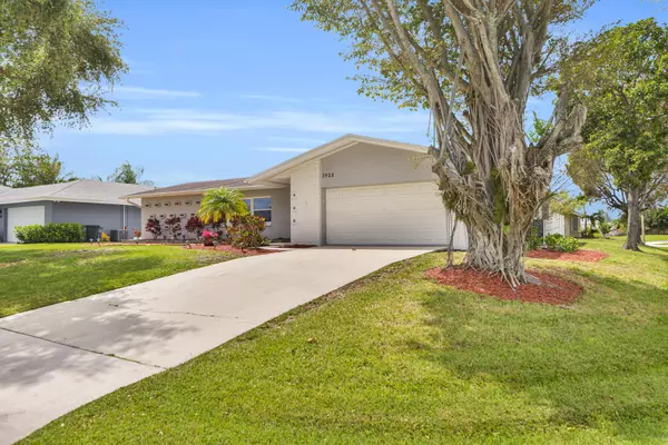 Palm Beach Gardens, FL 33410,3928 N Buttercup CIR