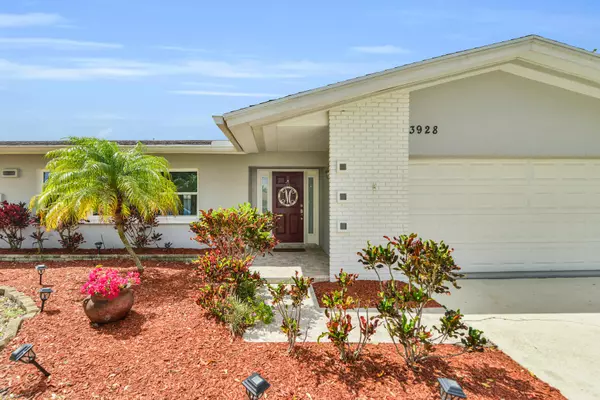 Palm Beach Gardens, FL 33410,3928 N Buttercup CIR