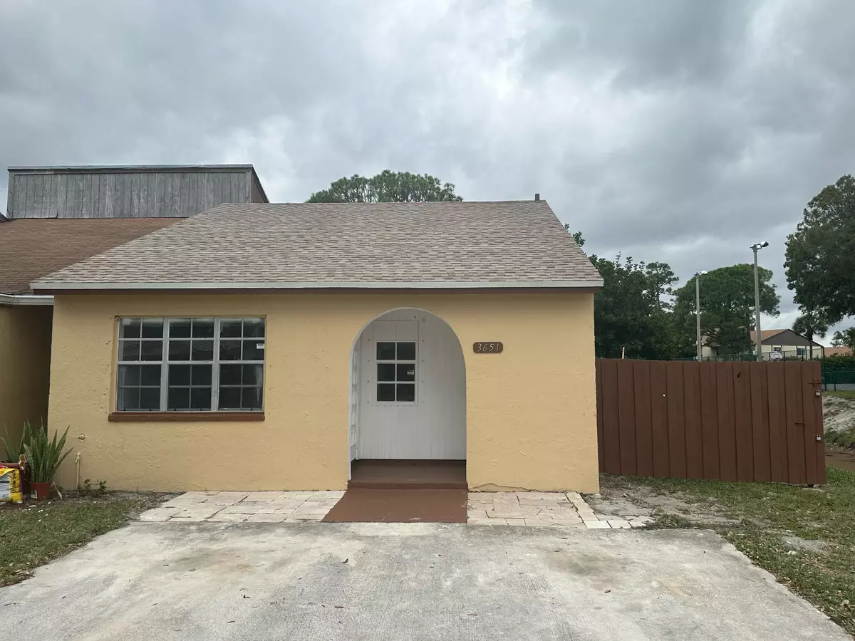 Greenacres, FL 33463