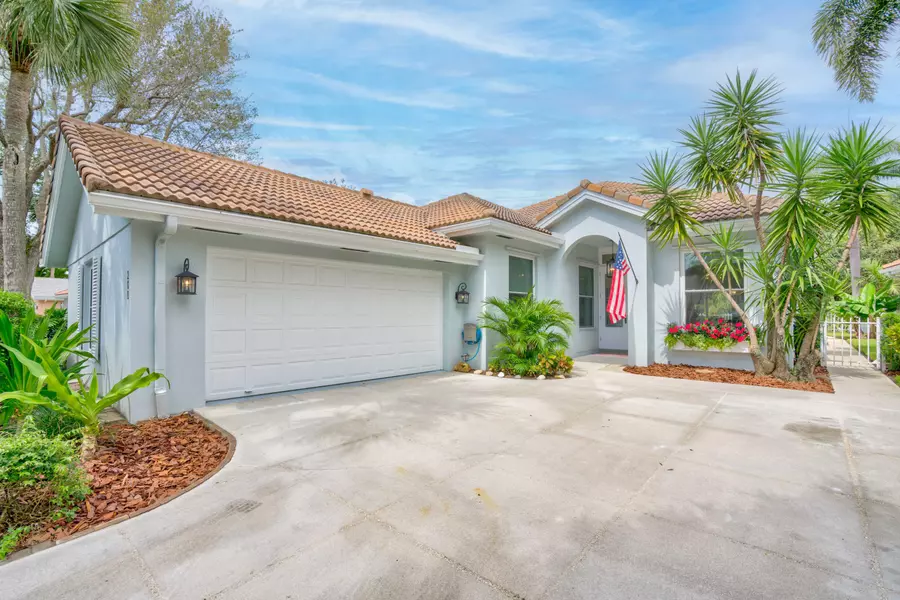 200 Hampton CIR, Jupiter, FL 33458