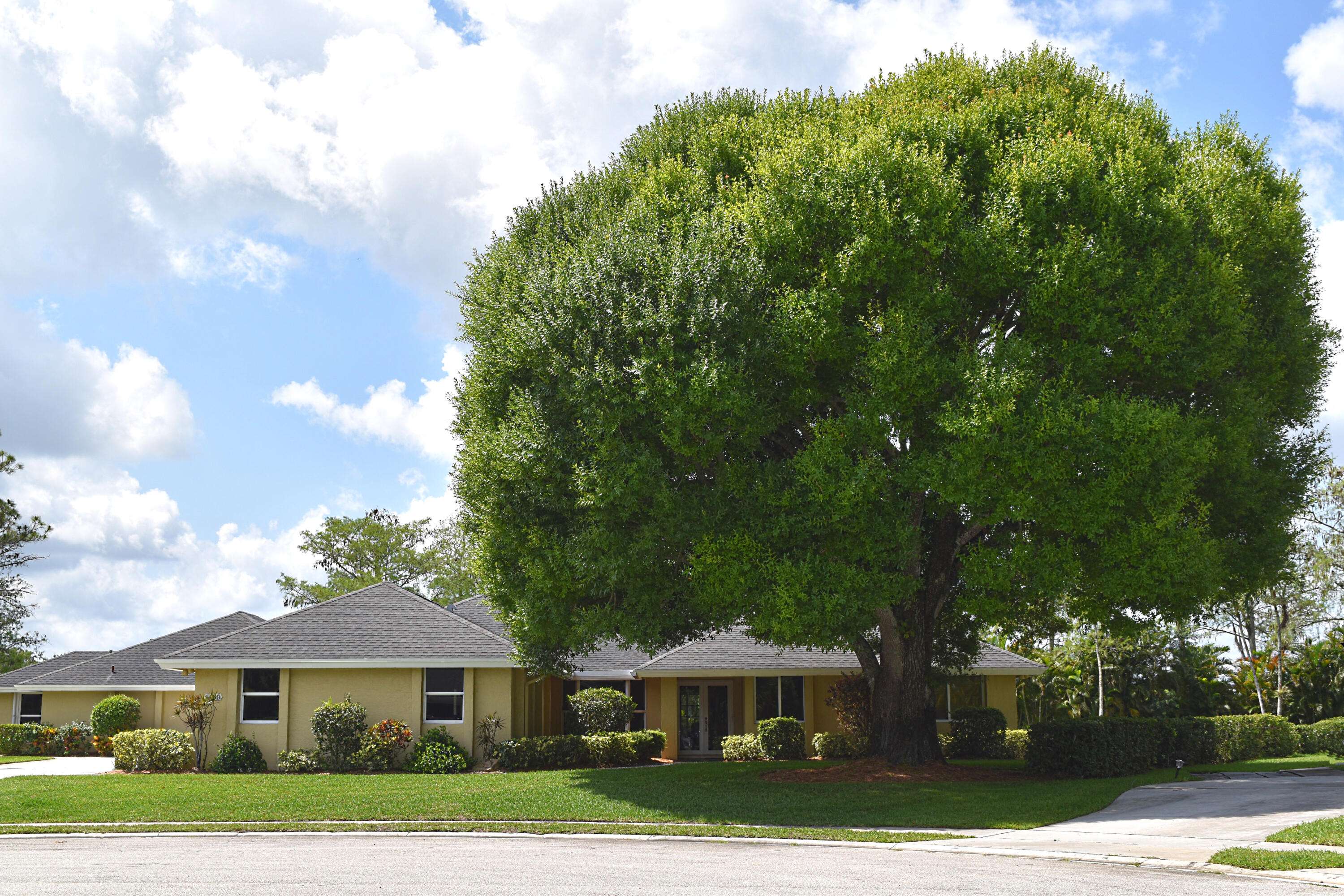 Wellington, FL 33414,1480 Wood Row Way