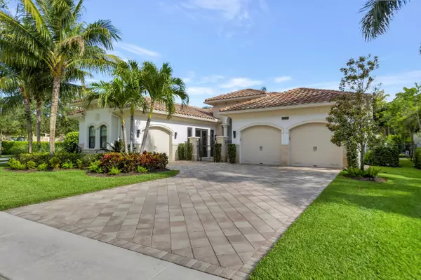 8510 Hawks Gully AVE, Delray Beach, FL 33446