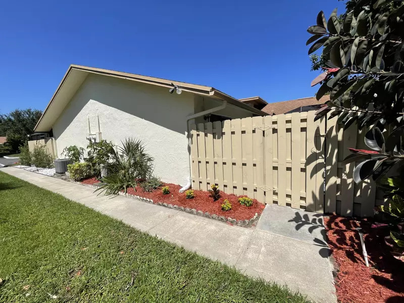 2924 NW 7th CT A, Delray Beach, FL 33445