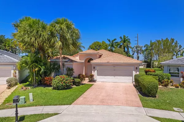 6451 Tiara DR,  Boynton Beach,  FL 33437