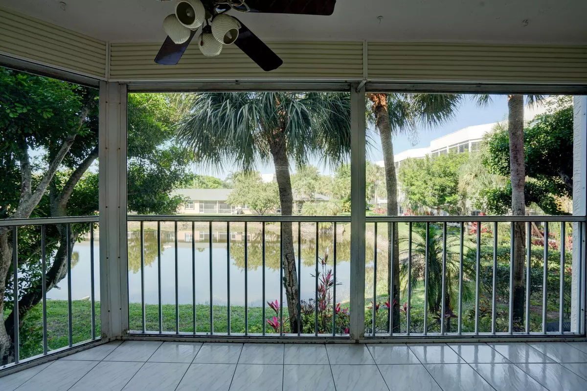 Lake Worth, FL 33467,3146 Via Poinciana 206