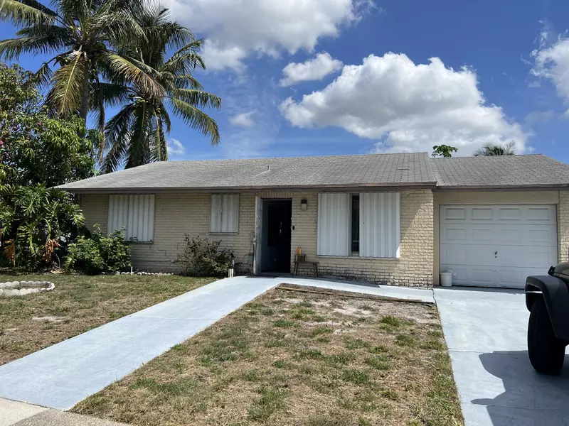 2100 W 23rd ST, Riviera Beach, FL 33404