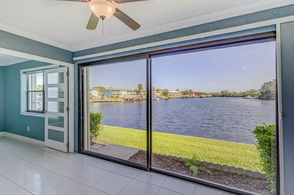 North Palm Beach, FL 33408,313 Lake CIR 110