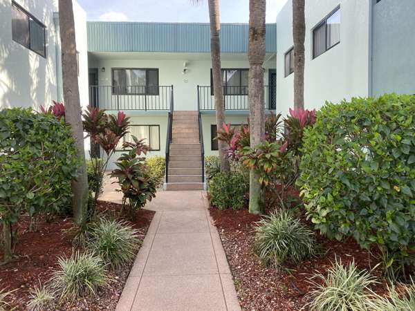 15072 Ashland PL 130,  Delray Beach,  FL 33484