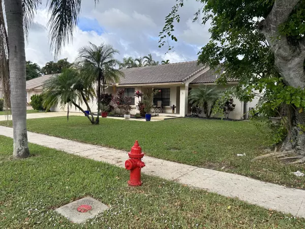 Boca Raton, FL 33428,21234 Hazelwood LN