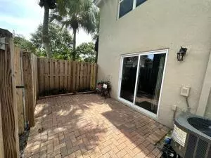 West Palm Beach, FL 33406,971 Summit Lake DR