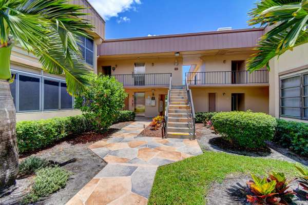 252 Capri F, Delray Beach, FL 33484