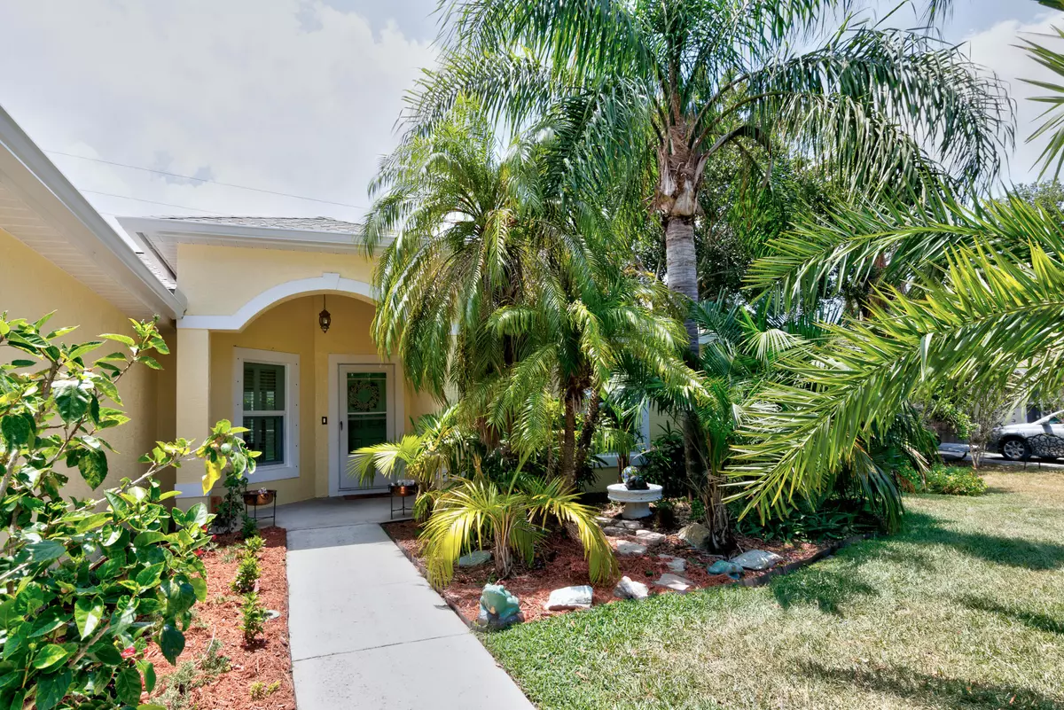 Vero Beach, FL 32962,471 High Hawk CIR