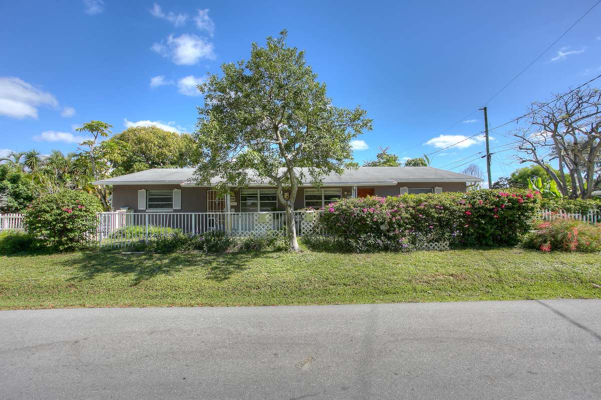 Oakland Park, FL 33334,1411 NE 30th CT