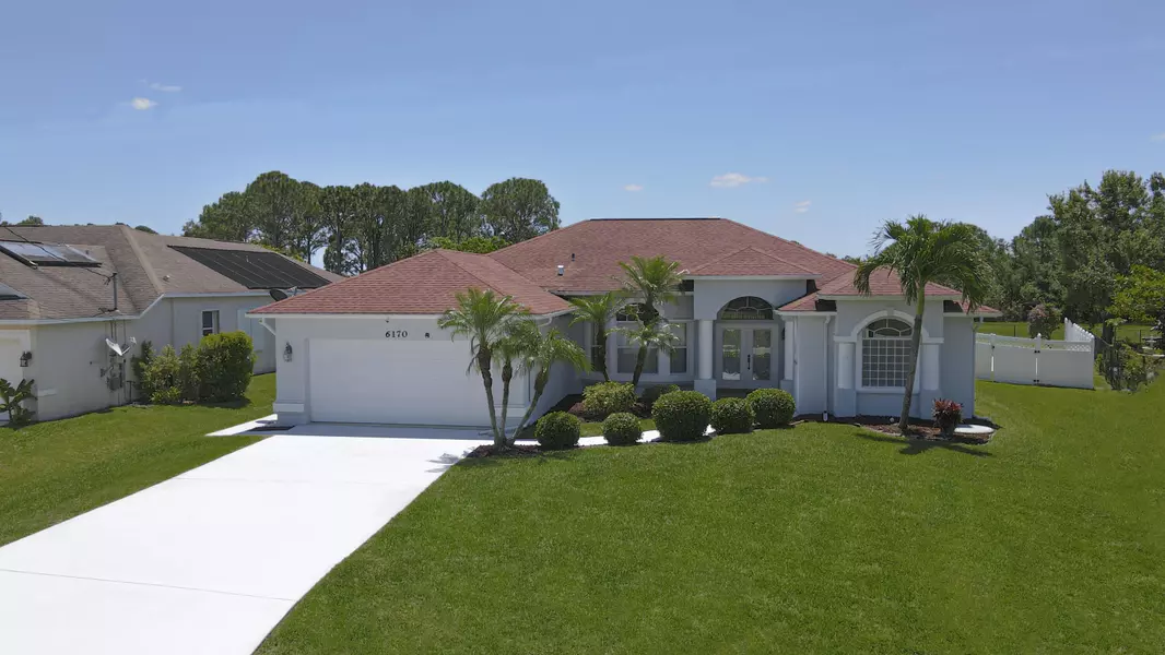 6170 NW Hacienda LN, Port Saint Lucie, FL 34986