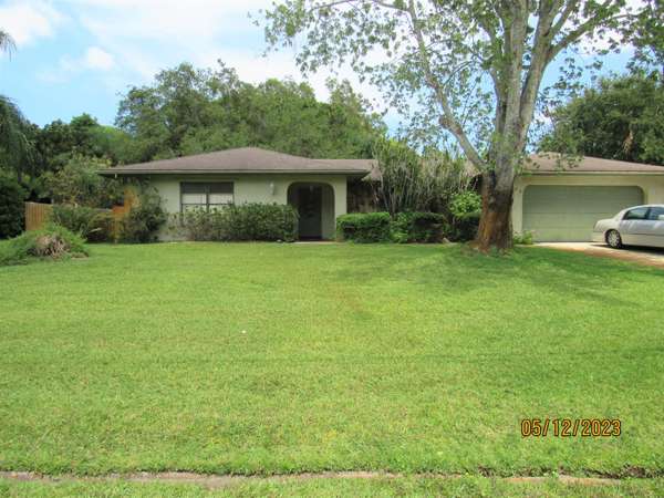 2409 SE Delano RD, Port Saint Lucie, FL 34952