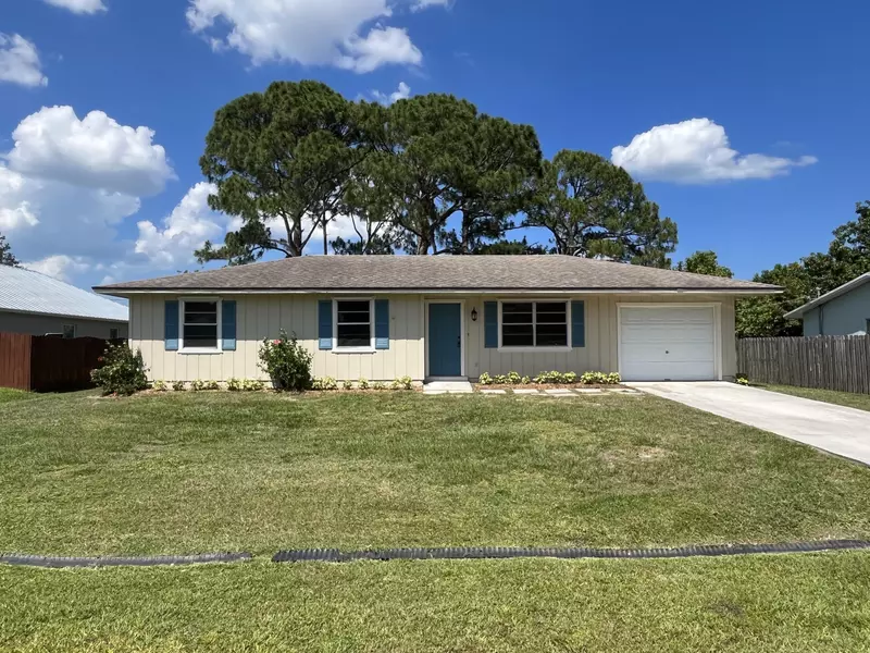 1159 SE Preston LN, Port Saint Lucie, FL 34983