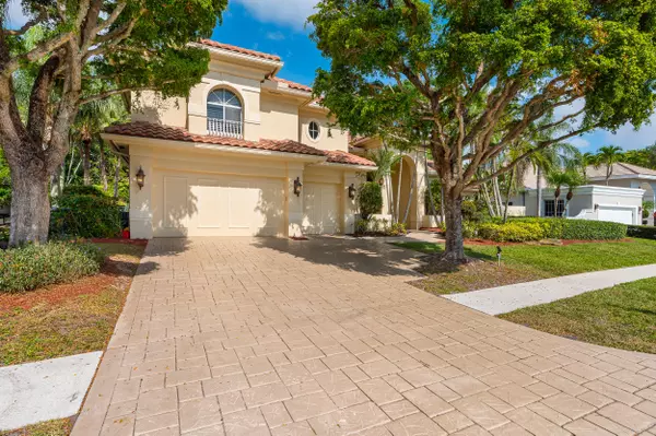 Boca Raton, FL 33496,6750 Newport Lake CIR