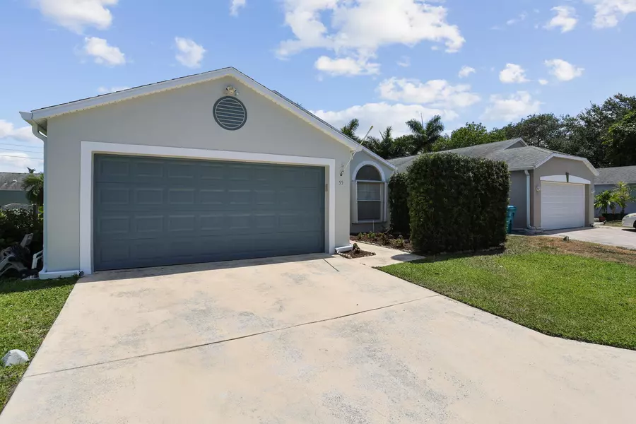 55 Bentwater CIR, Boynton Beach, FL 33426