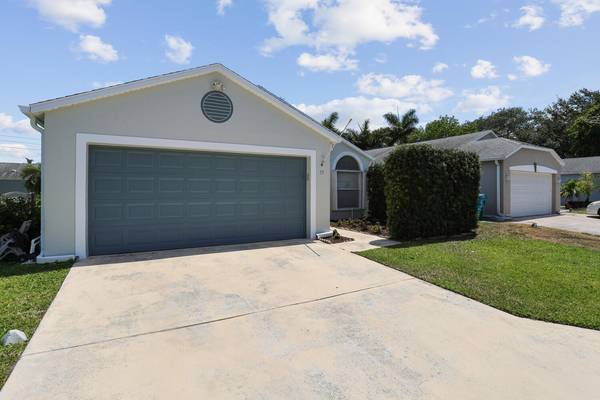 55 Bentwater CIR,  Boynton Beach,  FL 33426