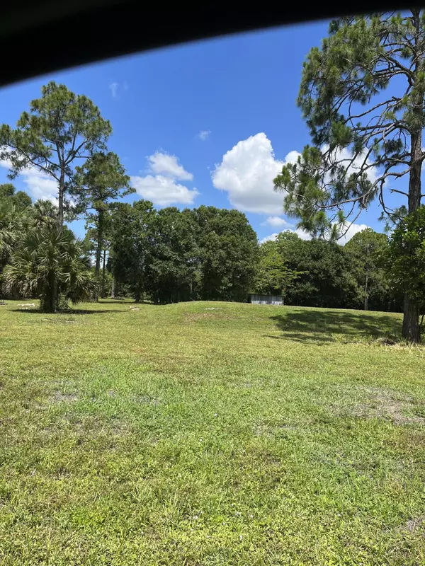 Loxahatchee Groves, FL 33470,3761 C RD