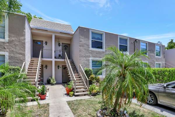 1060 NW 80th AVE 202,  Margate,  FL 33063