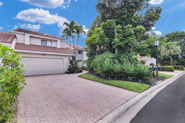 Boca Raton, FL 33434,7404 Woodmont CT